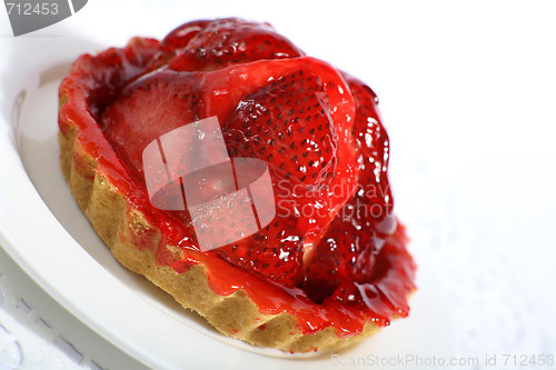 Image of Strawberry tart slanted