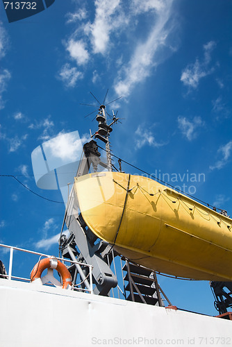 Image of Lifeboat and life ring