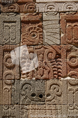 Image of "Palace of the Quetzal Butterfly" wall detail in Teotihuacan pyr