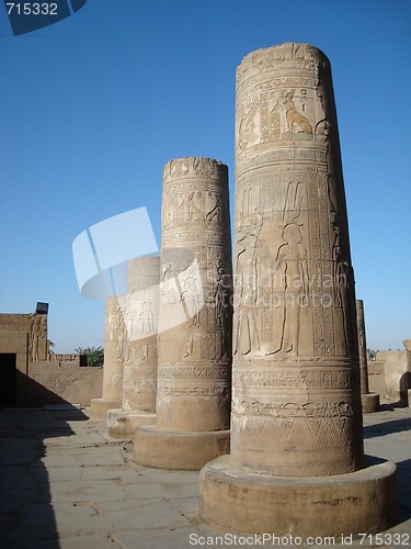 Image of Egyptian temple