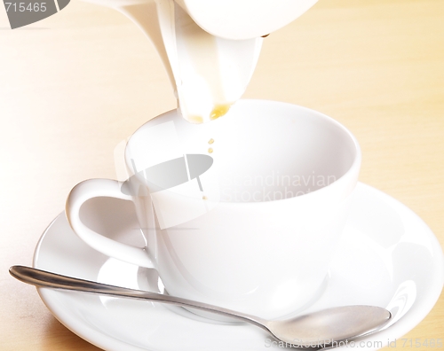 Image of Pouring coffee