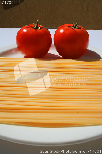 Image of Pasta and Tomatos 
