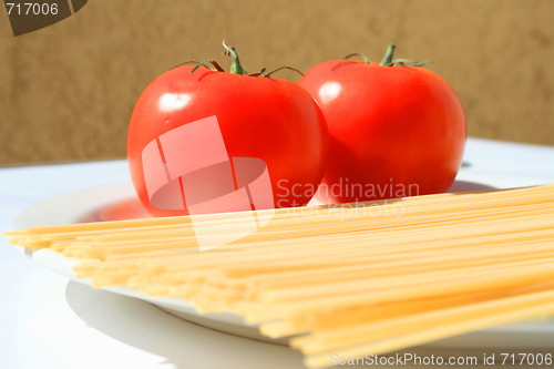 Image of Pasta and Tomatos 