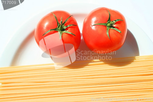 Image of Pasta and Tomatos 