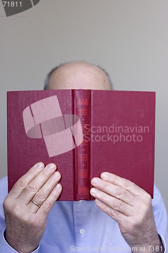 Image of Reading Old Man