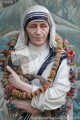 Image of Mother Teresa statue in Prem Dan house, Kolkata