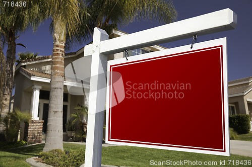 Image of Blank Real Estate Sign and House