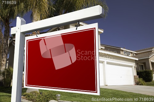 Image of Blank Real Estate Sign and House