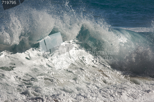 Image of Dramatic Shorebreak Wave