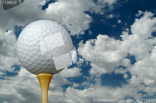 Image of Golf Ball & Tee