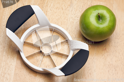 Image of Apple and Slicer