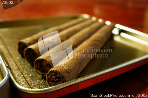 Image of cigar box