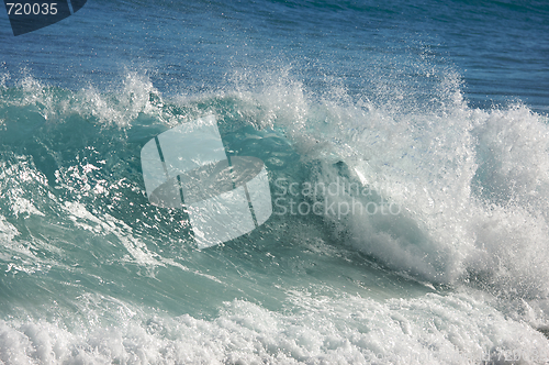 Image of Dramatic Shorebreak Wave