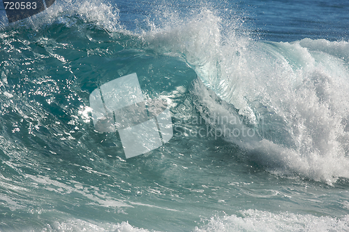 Image of Dramatic Shorebreak Wave