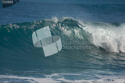 Image of Dramatic Shorebreak Wave