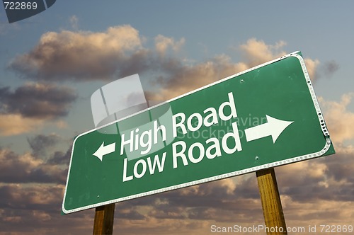 Image of High and Low Road Green Road Sign