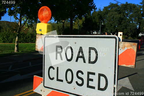 Image of Road Closed Sign 