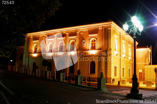 Image of town hall