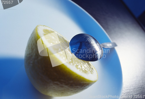 Image of lemon and spoon