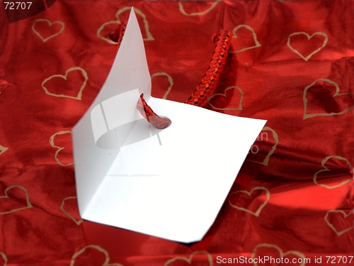 Image of gift bag heart
