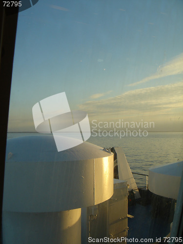 Image of the boat and the sea