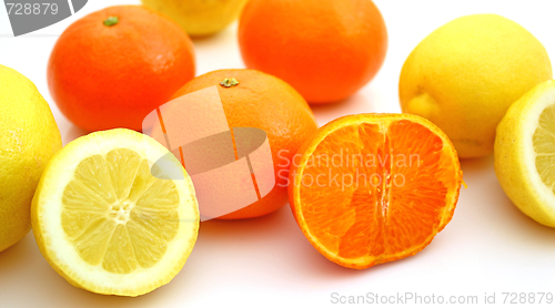 Image of lemons and mandarins