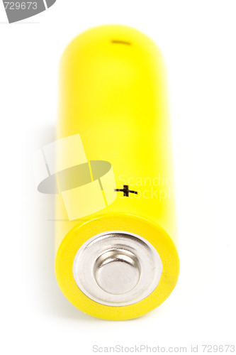 Image of yellow alkaline battery
