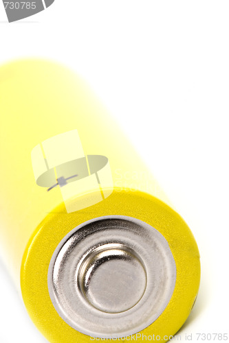 Image of yellow alkaline battery