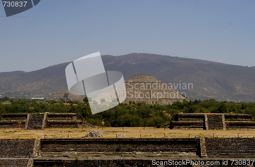 Image of Pyramid of the Sun in Teotihuacan pyramid complex, Mexico