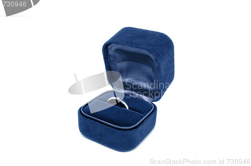 Image of Diamond engagement ring in a velvet box