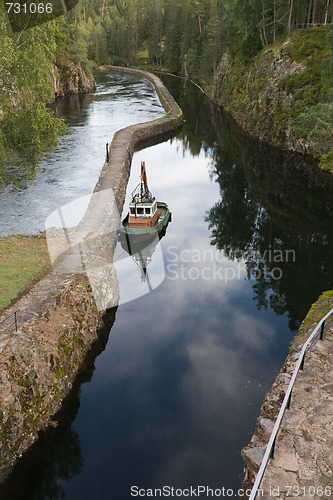 Image of old boat