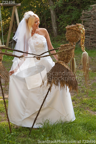 Image of Bride outdoor