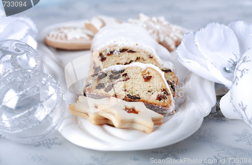 Image of Christmas cake and cookies