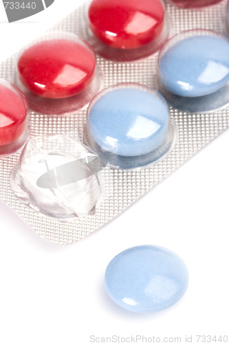 Image of red and blue pills