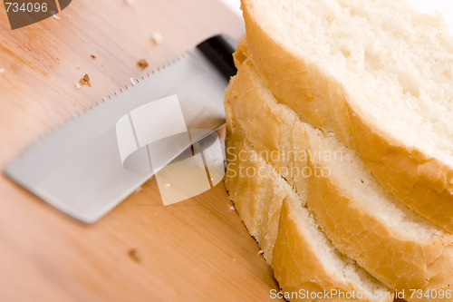 Image of baguette and knife