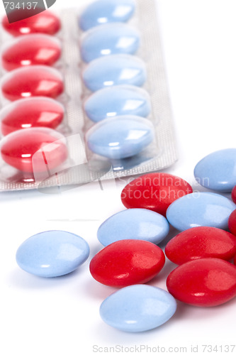 Image of red and blue pills