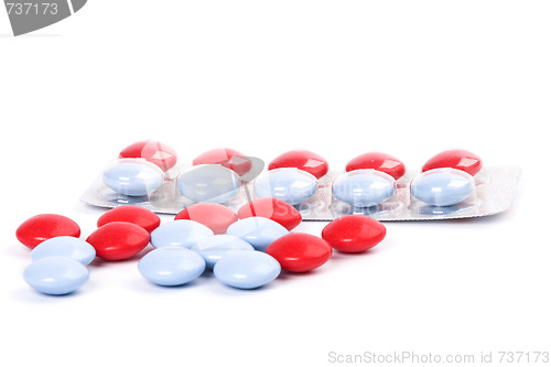 Image of red and blue pills