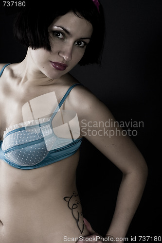 Image of attractive pin-up girl 