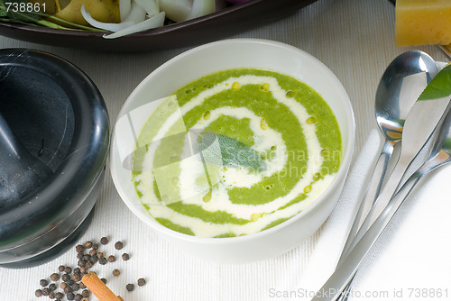 Image of spinach soup