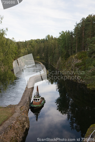 Image of old boat