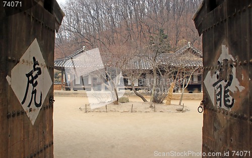 Image of Door to Korean traditional home