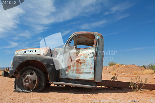 Image of rusty car