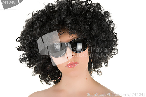 Image of frizzy woman with sunglasses