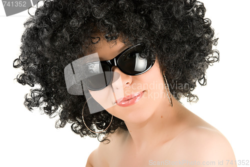 Image of frizzy woman with sunglasses