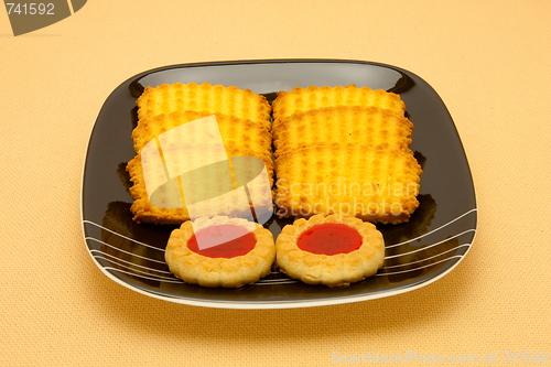 Image of A plate of cookies