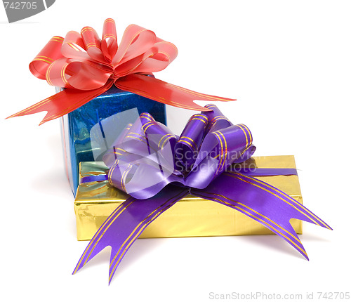 Image of two gift boxes