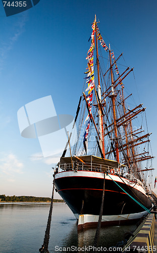 Image of Tall ships in port