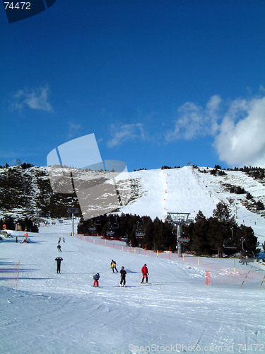 Image of skiiers at La Calme