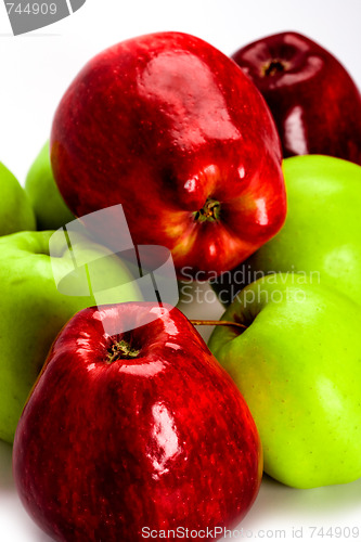 Image of green and red apples