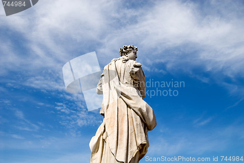 Image of Flora statue